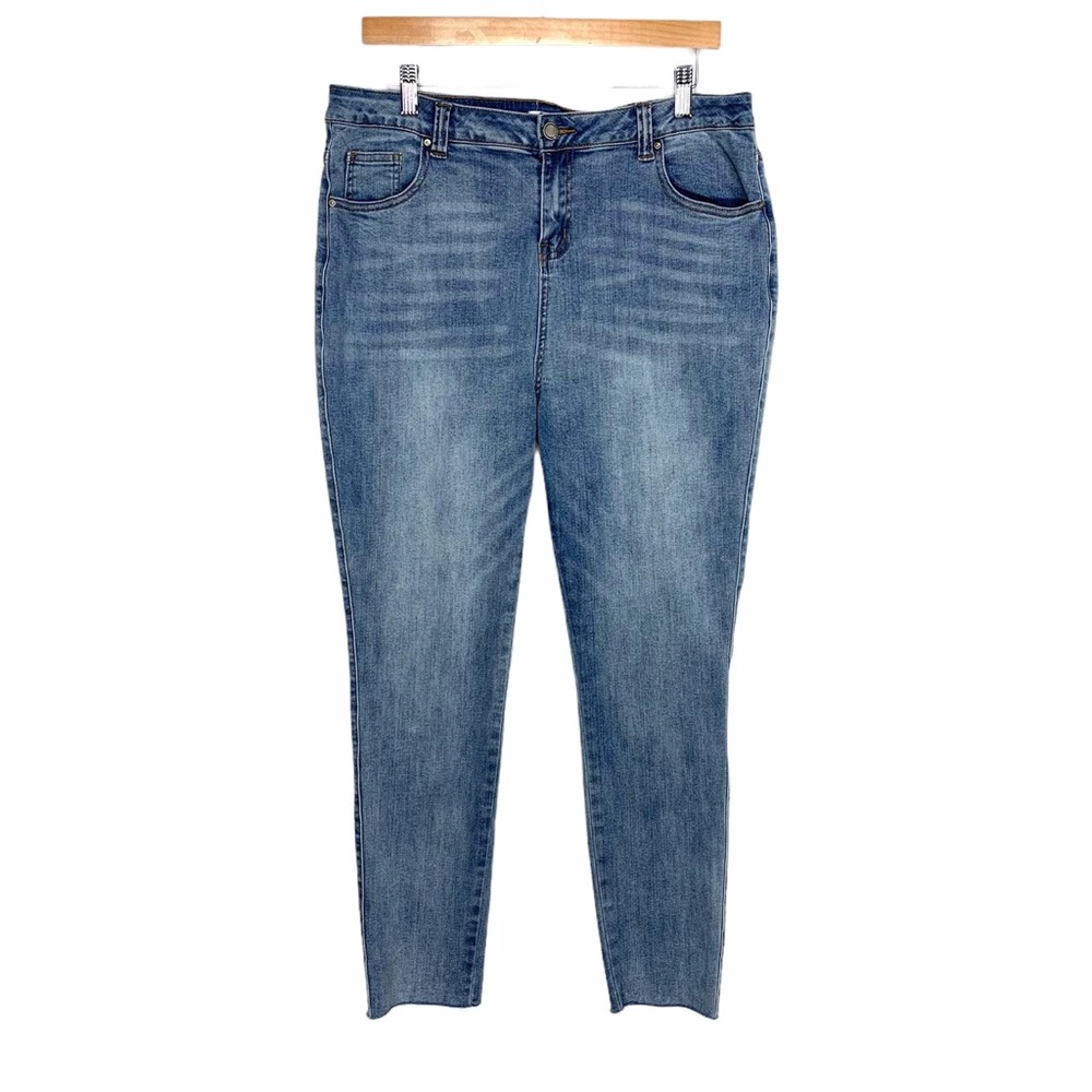 Amaryllis Embroidered Jeans